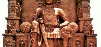 जब देवराज इंद्र का मान रखने के लिए विक्रमादित्य, अंतरिक्ष में भगवान् सूर्य के निकट गये, सिंहासन बत्तीसी की चौथी कहानी